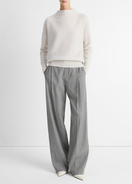 Plush Cashmere Funnel-Neck Sweater in Turtleneck HEATHER PLATINUM | VINCE Women