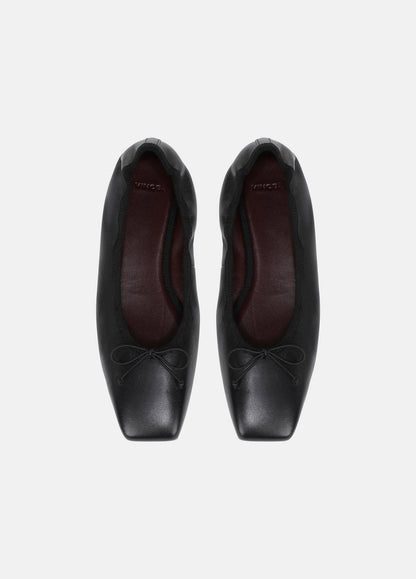 Darla Leather Ballet Flat in Loafers & Flats BLACK | VINCE Women