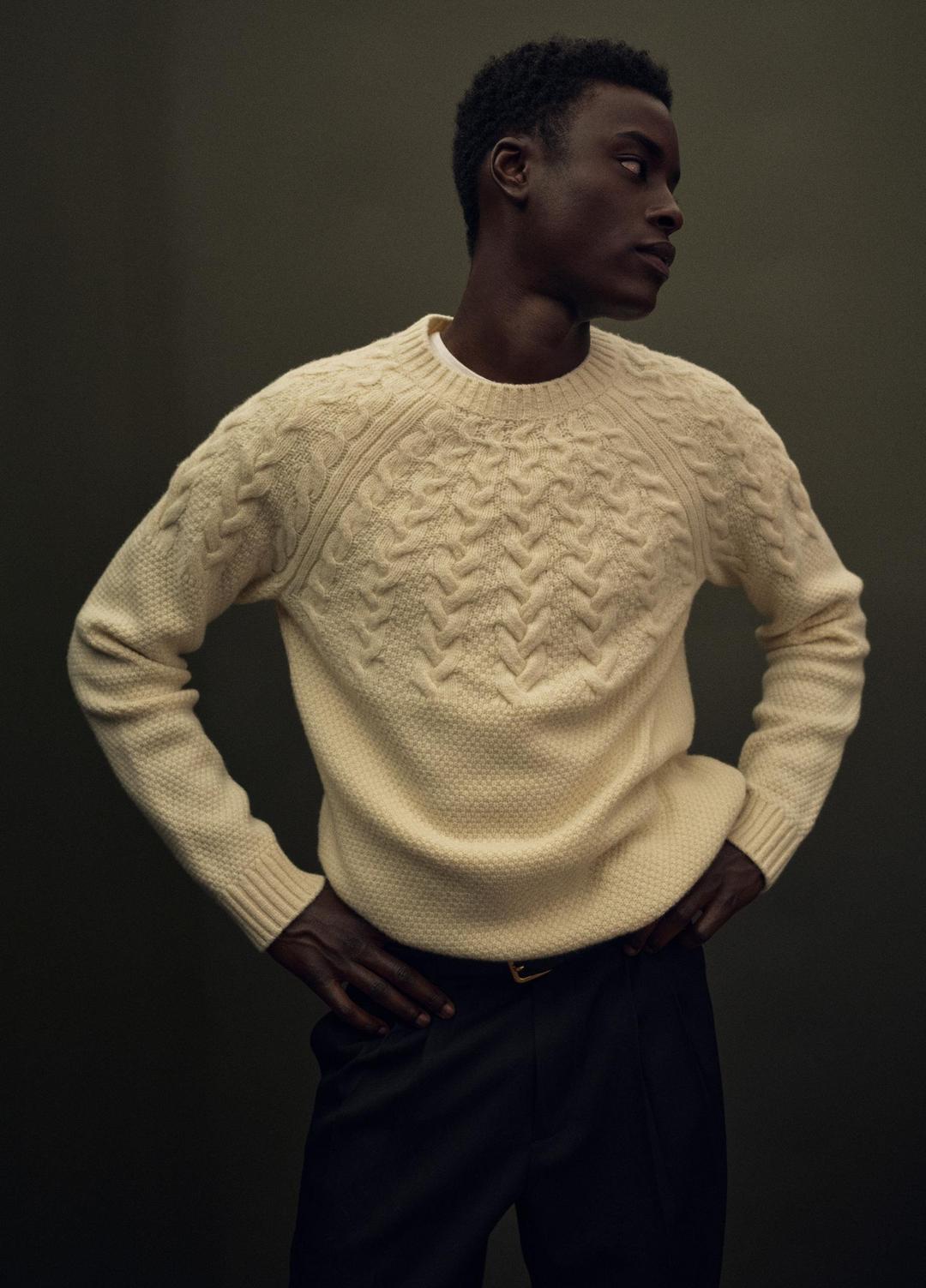 Airspun Merino Wool Cable-Yoke Sweater in Crew Neck LIGHT DUNE | VINCE Men