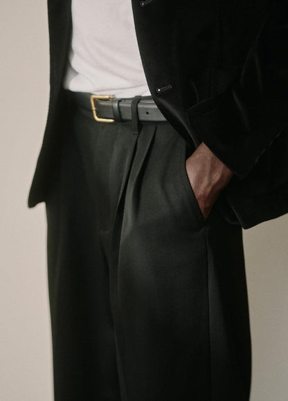 Wool Double-Pleat Suiting Trouser in Trousers BLACK | VINCE Men
